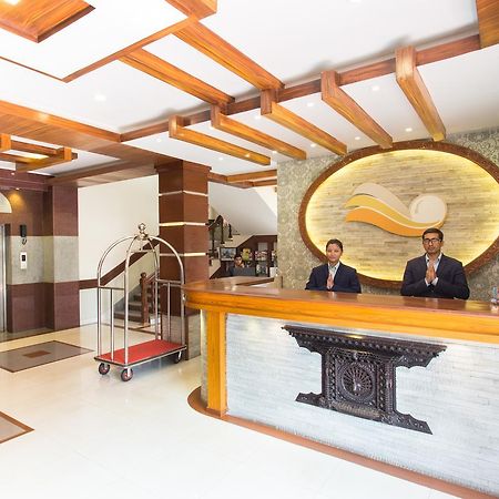 Hotel White Pearl Pokhara Extérieur photo