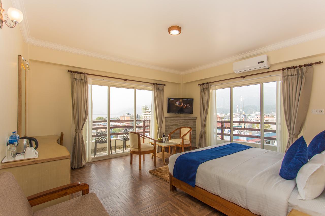 Hotel White Pearl Pokhara Extérieur photo