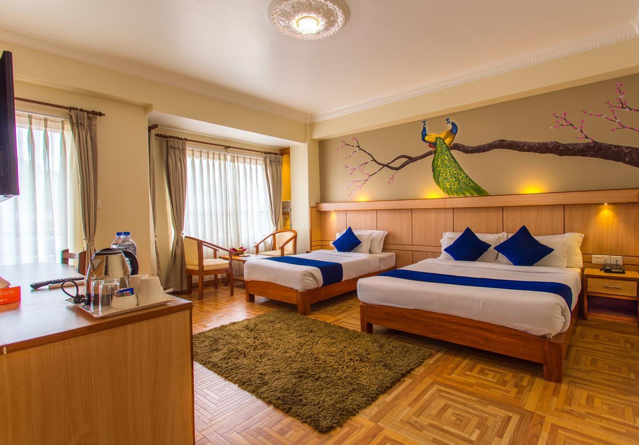 Hotel White Pearl Pokhara Extérieur photo