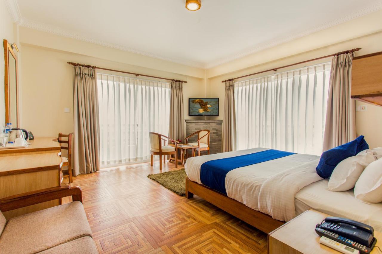 Hotel White Pearl Pokhara Extérieur photo