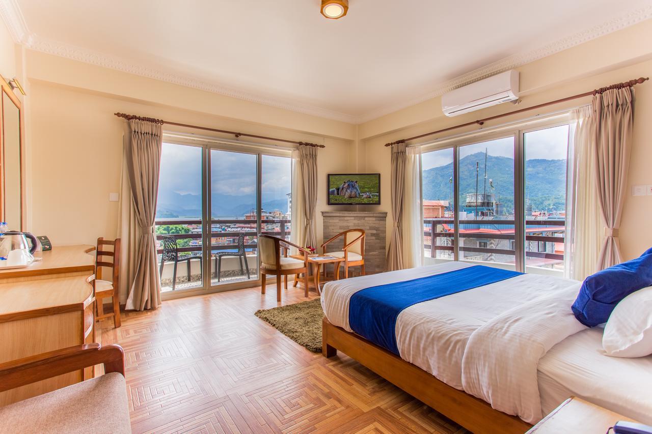 Hotel White Pearl Pokhara Extérieur photo