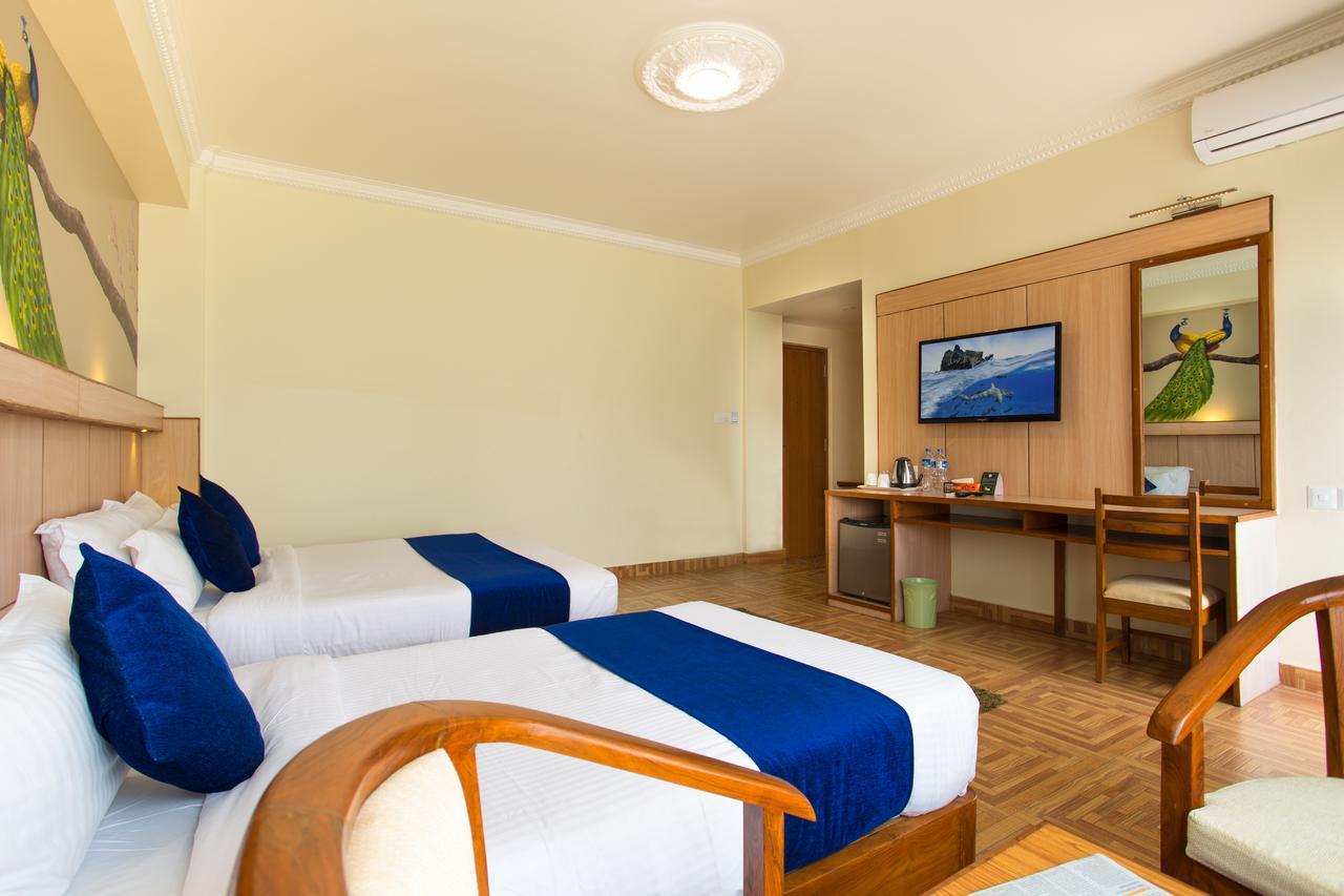 Hotel White Pearl Pokhara Extérieur photo