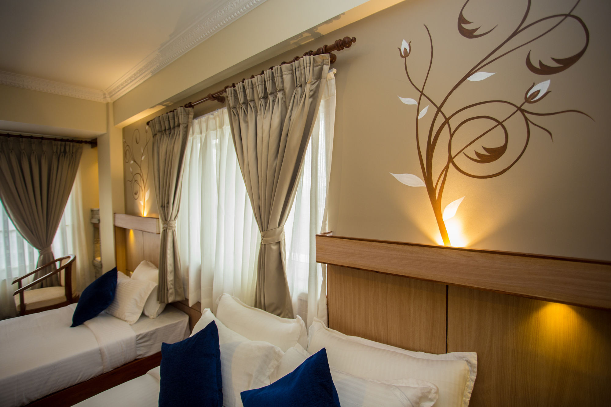 Hotel White Pearl Pokhara Extérieur photo