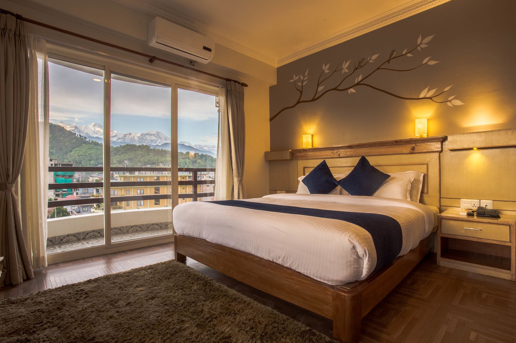 Hotel White Pearl Pokhara Extérieur photo