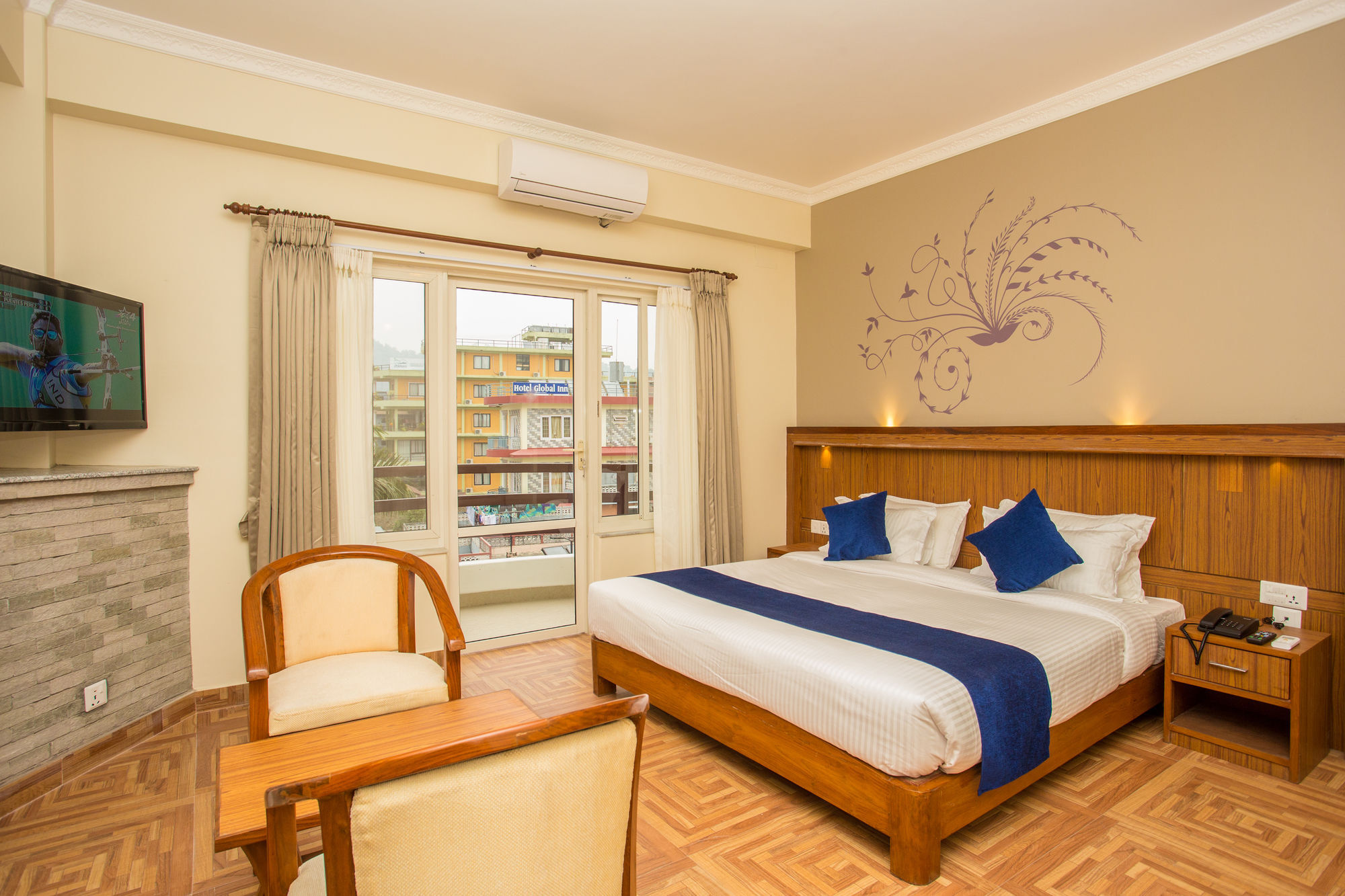 Hotel White Pearl Pokhara Extérieur photo