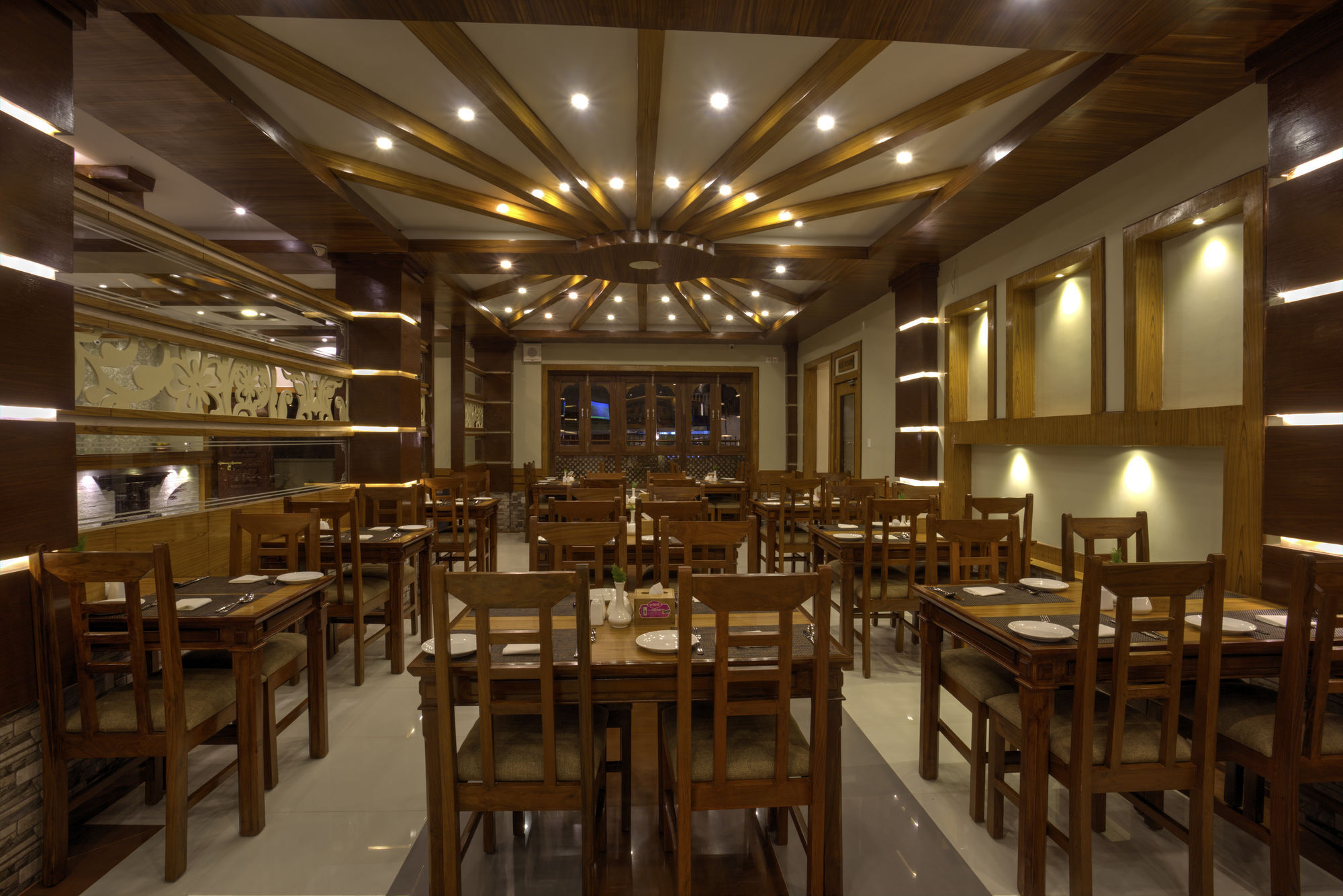 Hotel White Pearl Pokhara Extérieur photo