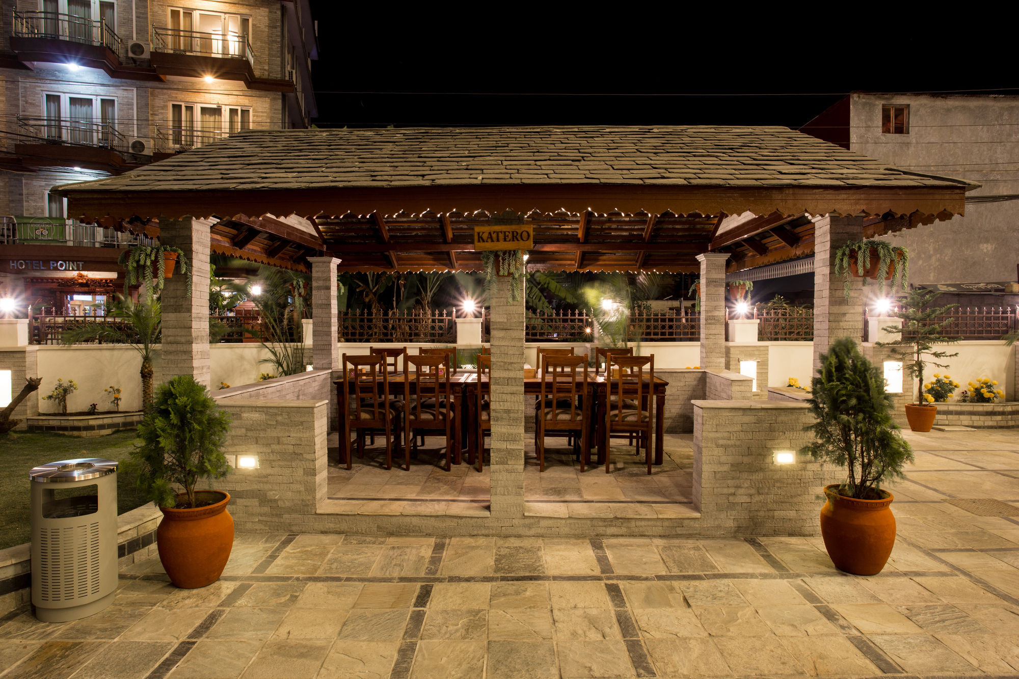 Hotel White Pearl Pokhara Extérieur photo