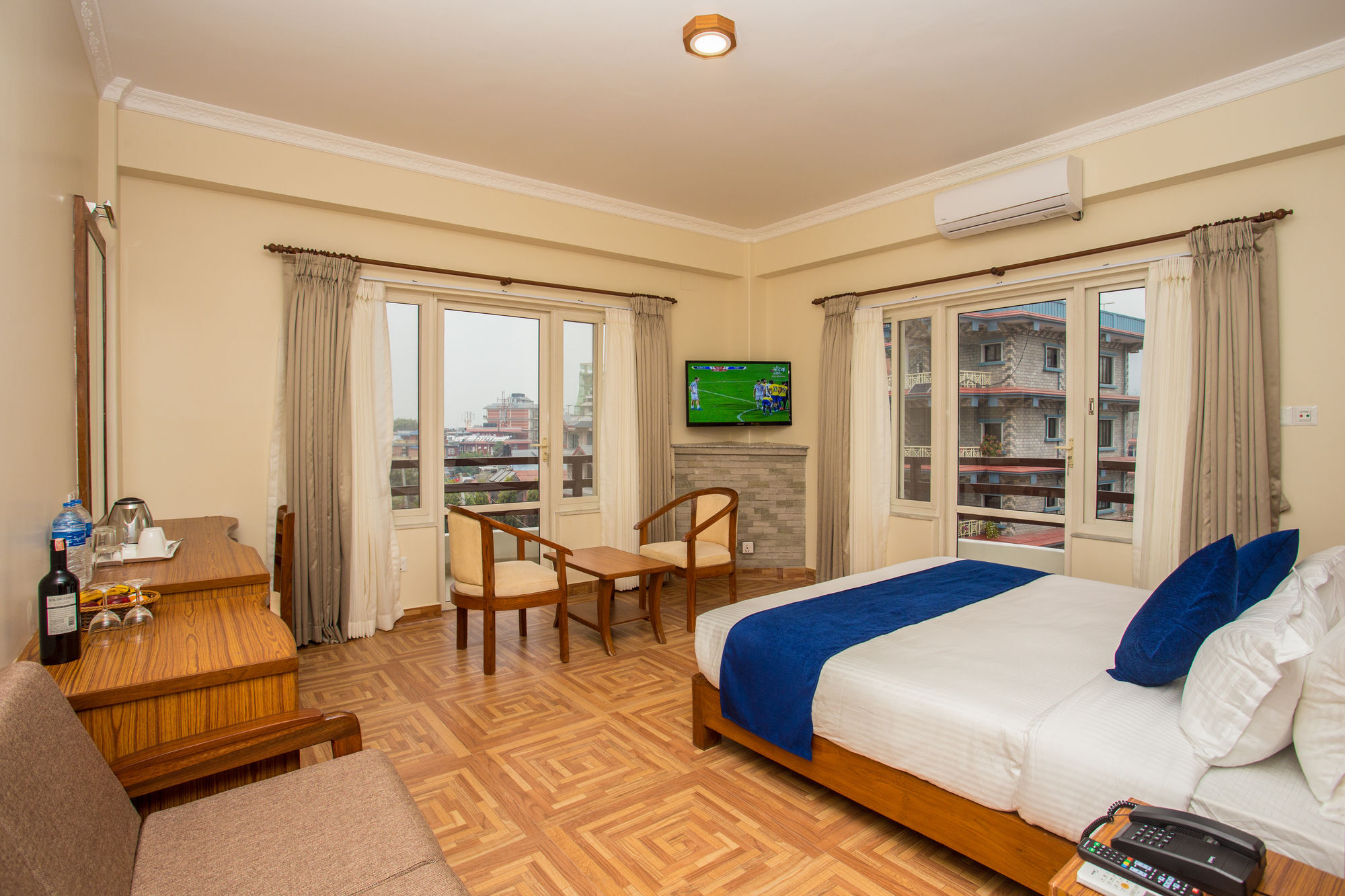 Hotel White Pearl Pokhara Extérieur photo