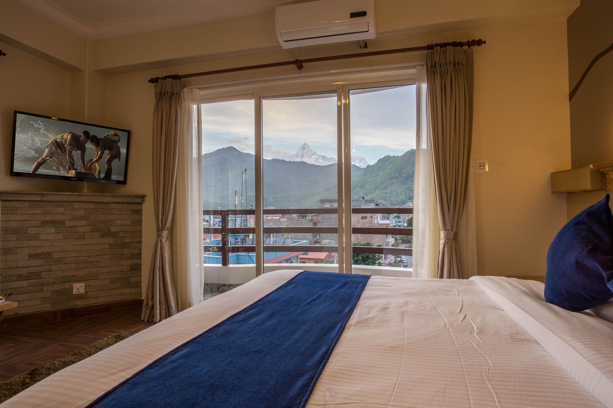 Hotel White Pearl Pokhara Extérieur photo